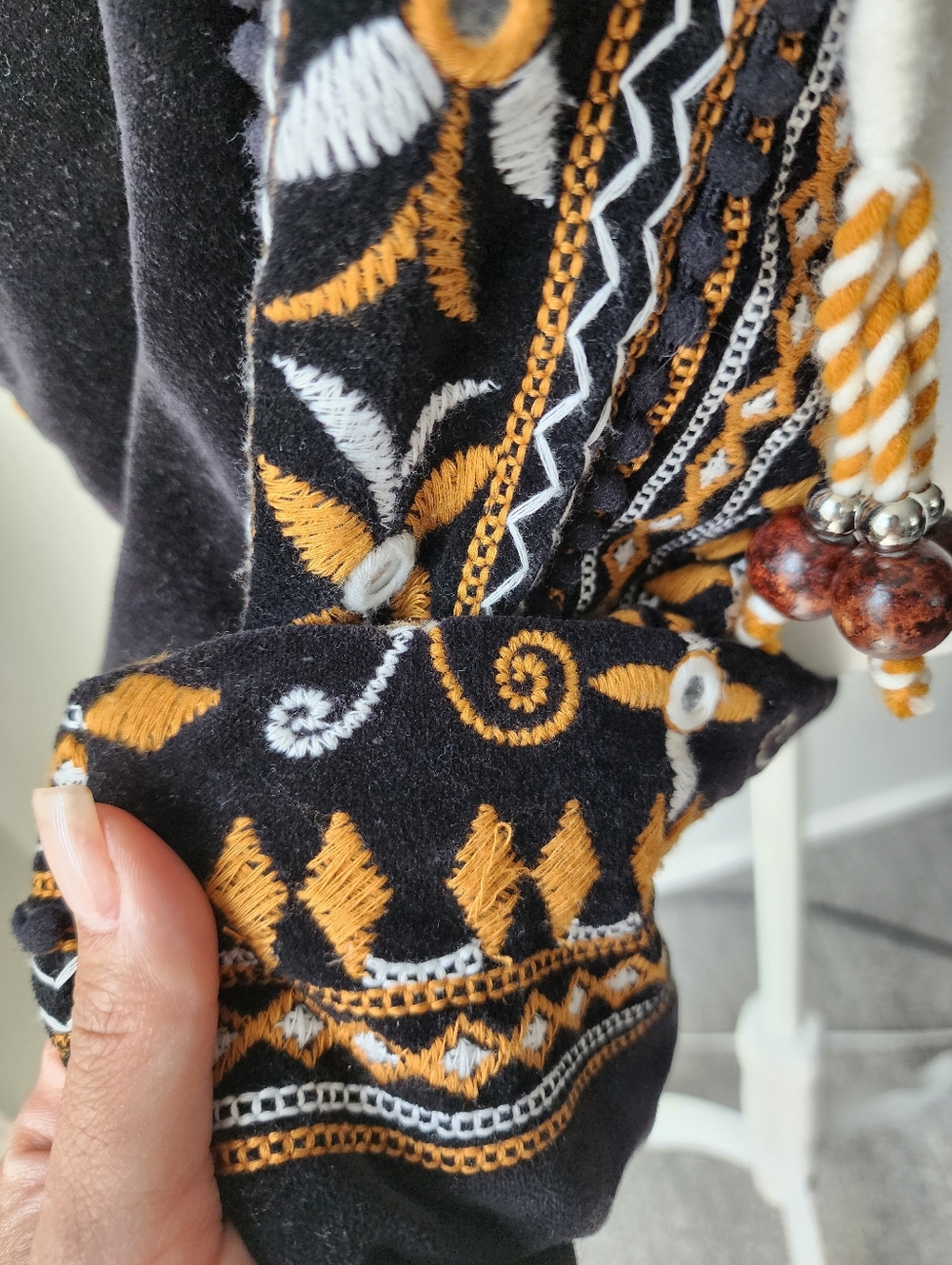 Free People RARE Vic Velvet Embroidered Slouchy Boho Bag In Moody Midnight - Picture 14 of 16